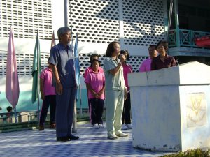 มอบทุนมอบศึกษาให้แก่นักเรียน ในโรงเรียนที่อยู่ในชุมชนใกล้เคียงกับโรงงาน